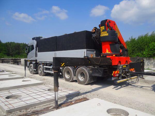 Profesjonalny transport szamb betonowych HDS w Wrzeszcz